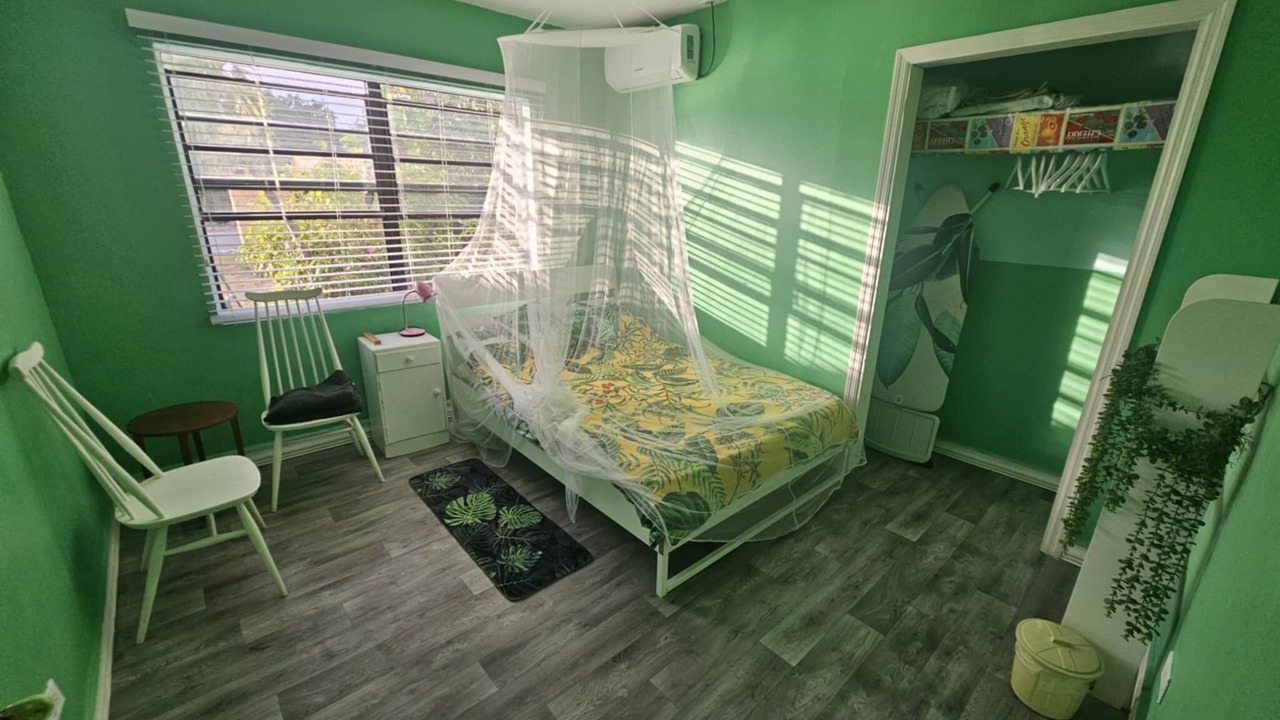Photo of Bedroom in Farmer's Hill