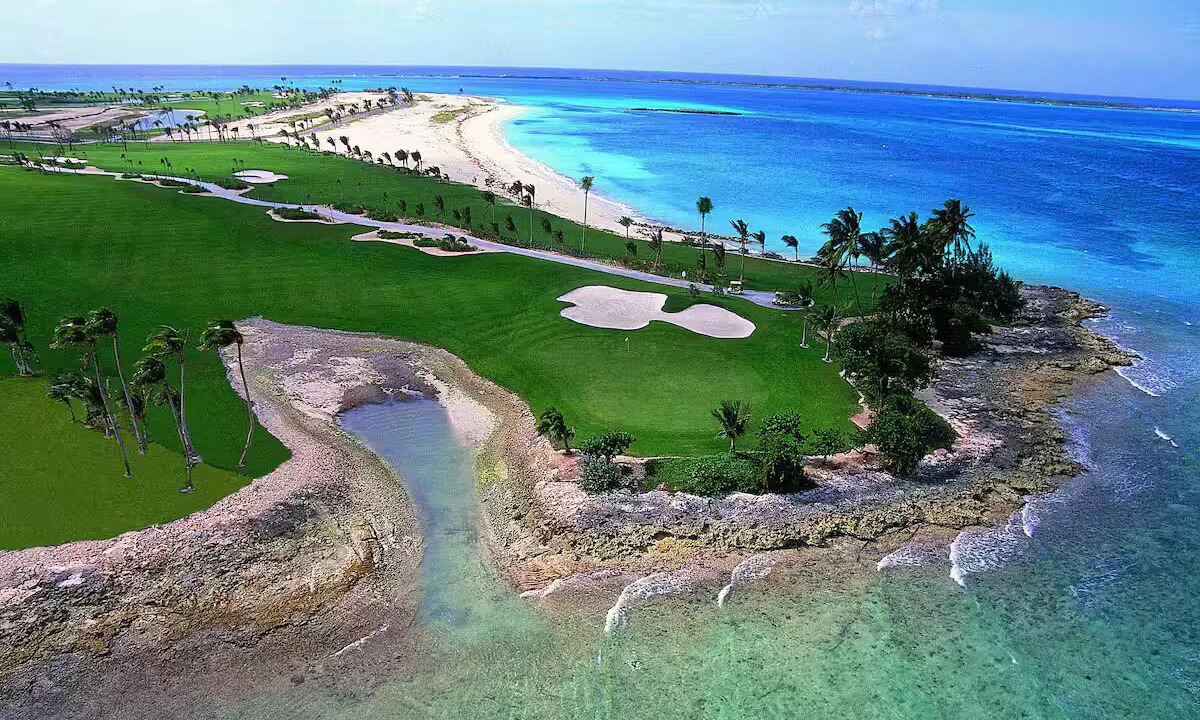 Photo of Others in Paradise Island