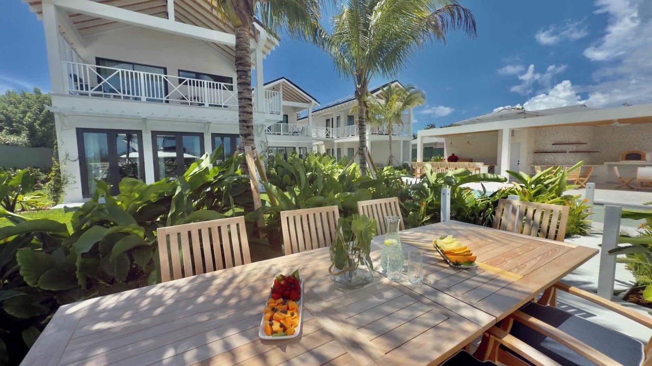 Photo of Outdoor in Coral Harbour