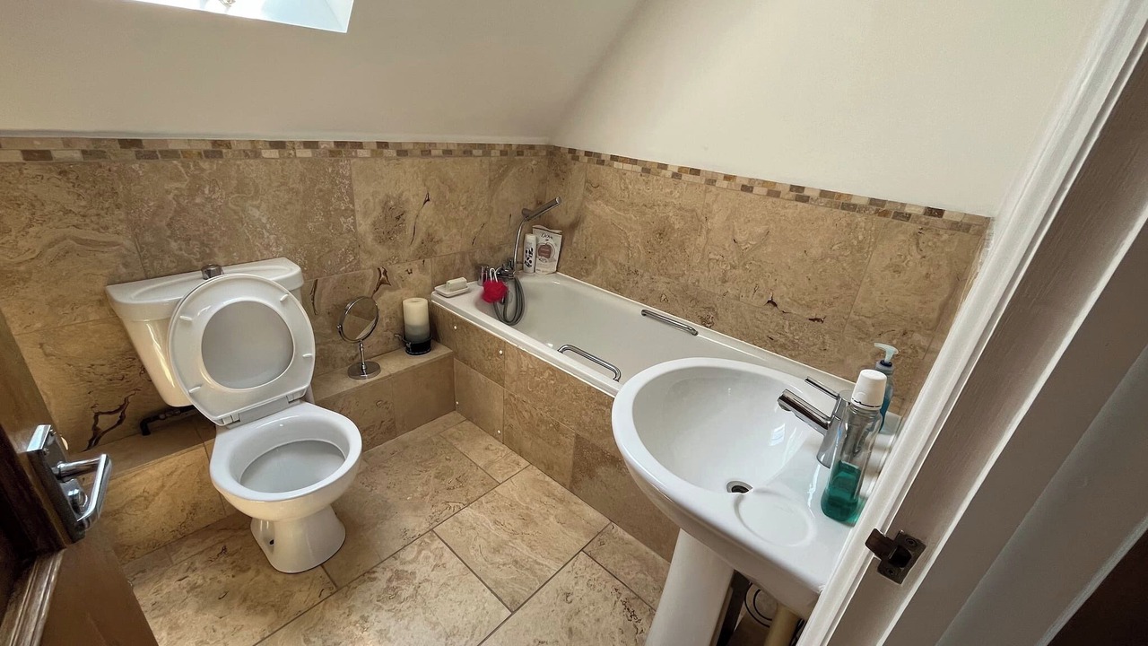 Photo of Bathroom in Silsoe