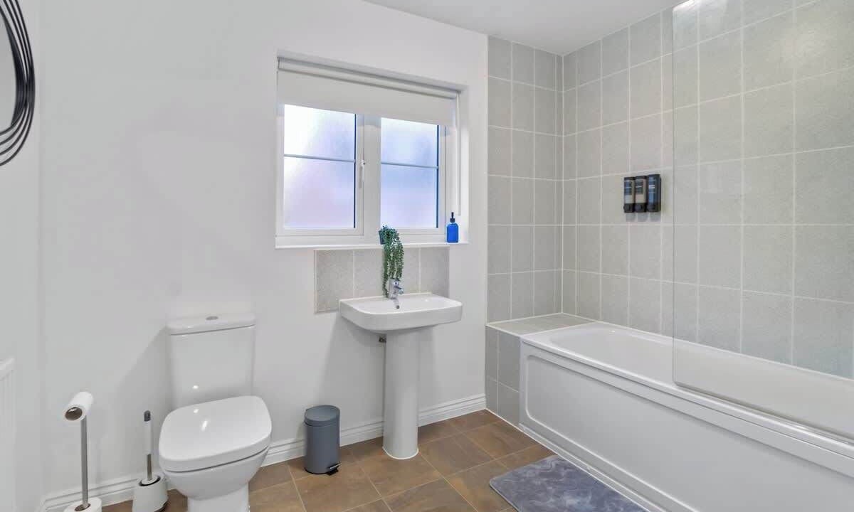 Photo of Bathroom in Hartwell