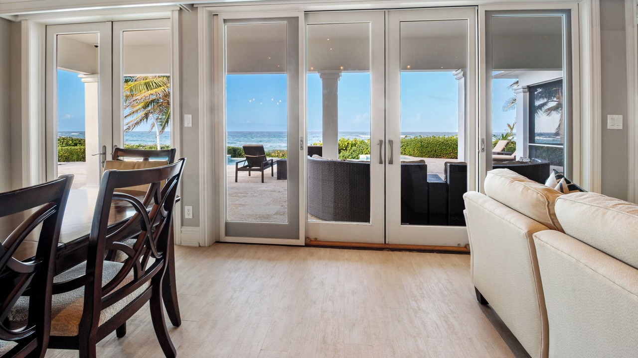 Photo of Livingroom in Rokers Point