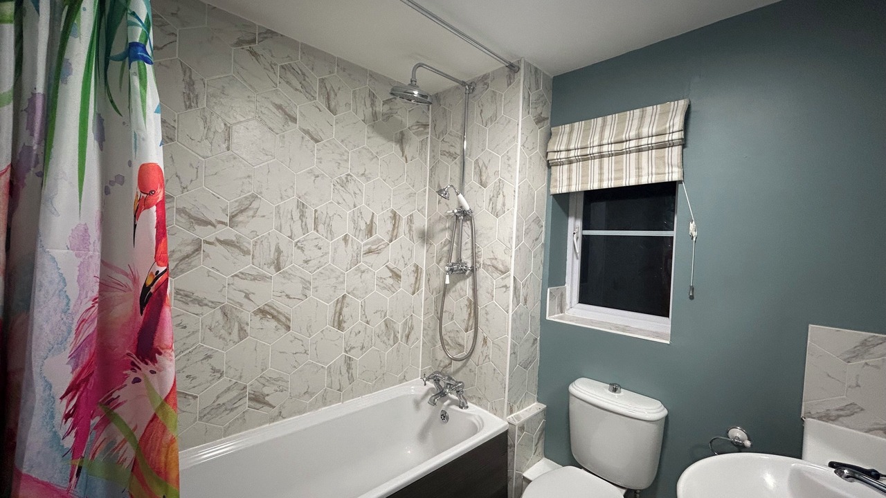 Photo of Bathroom in Marston Moretaine