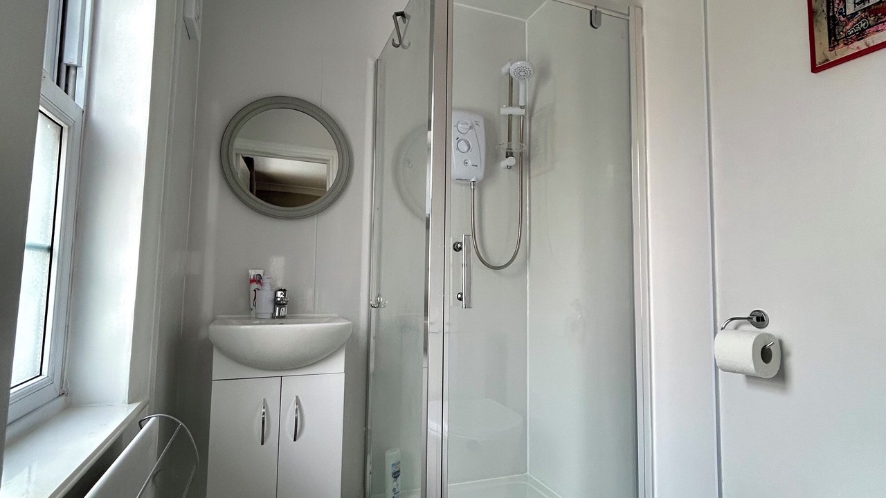 Photo of Bathroom in Marston Moretaine