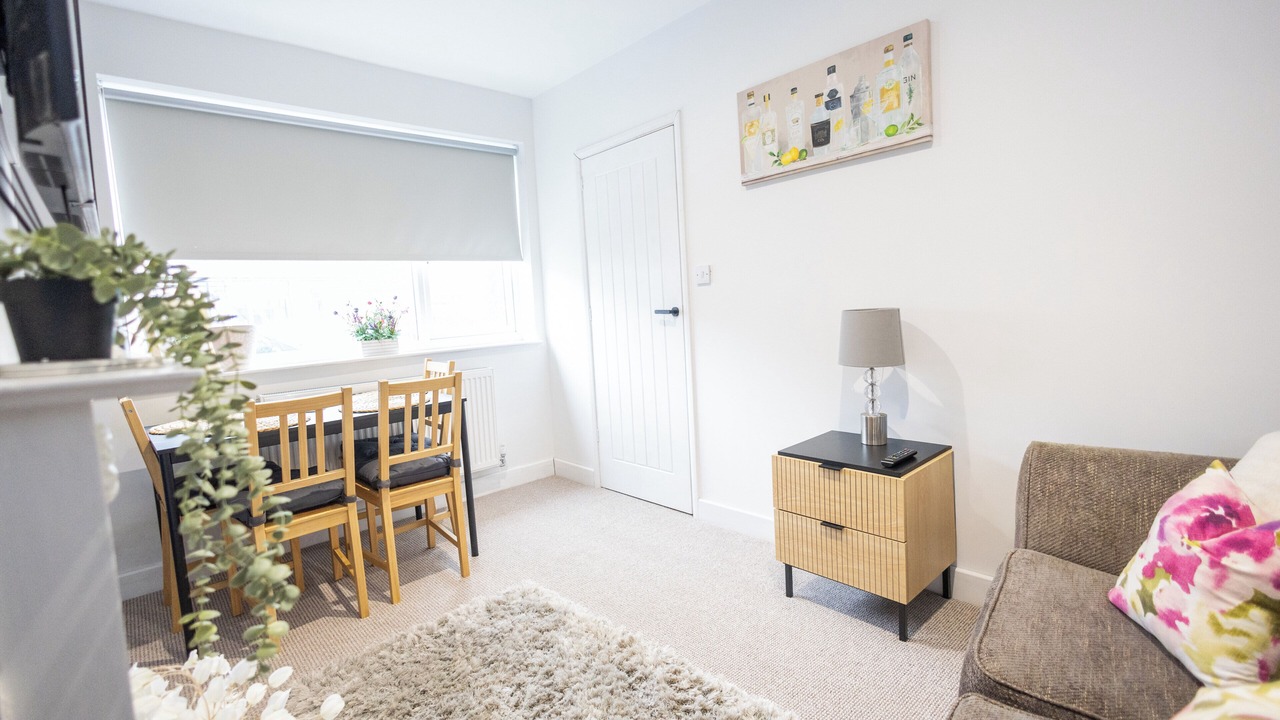 Photo of Livingroom in Northampton