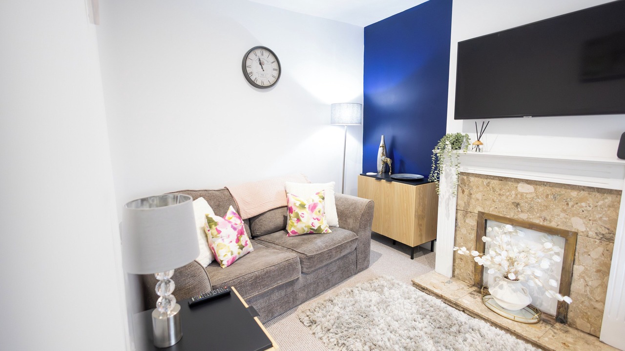 Photo of Livingroom in Northampton