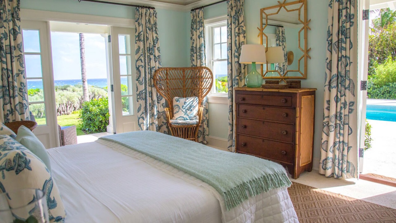 Photo of Bedroom in Dunmore Town