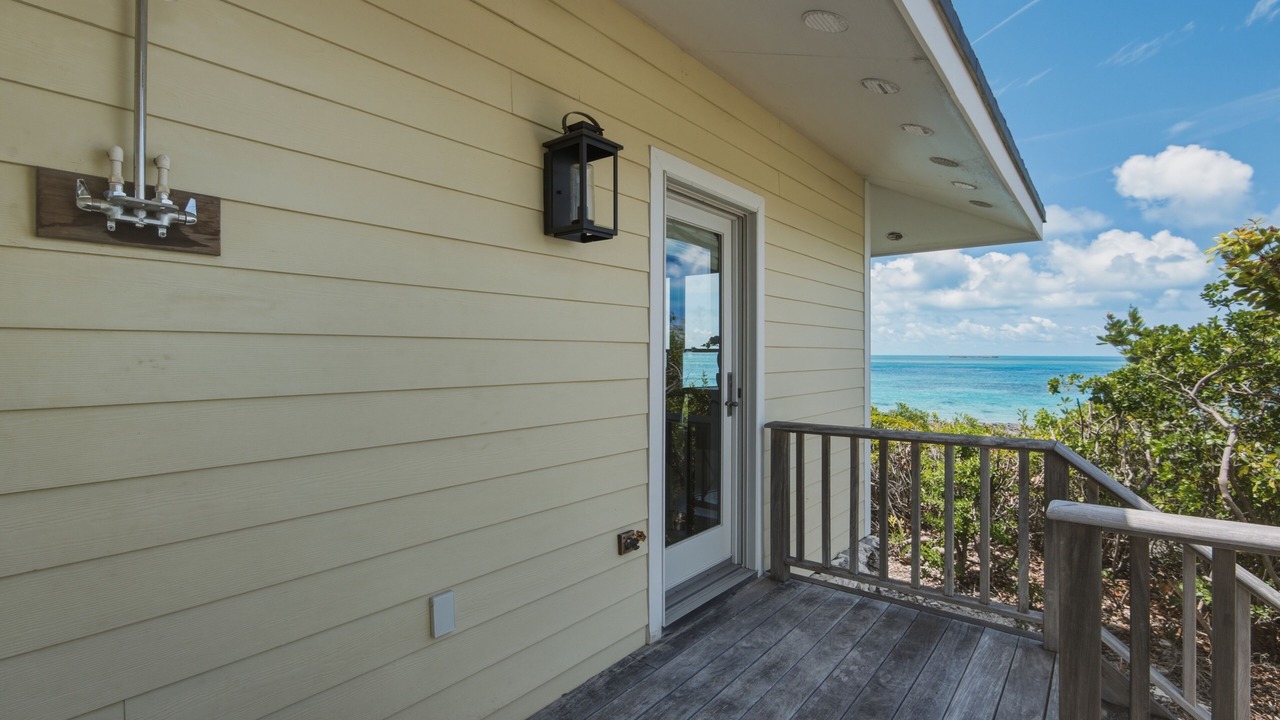 Photo of Patio Balcony in Staniel Cay