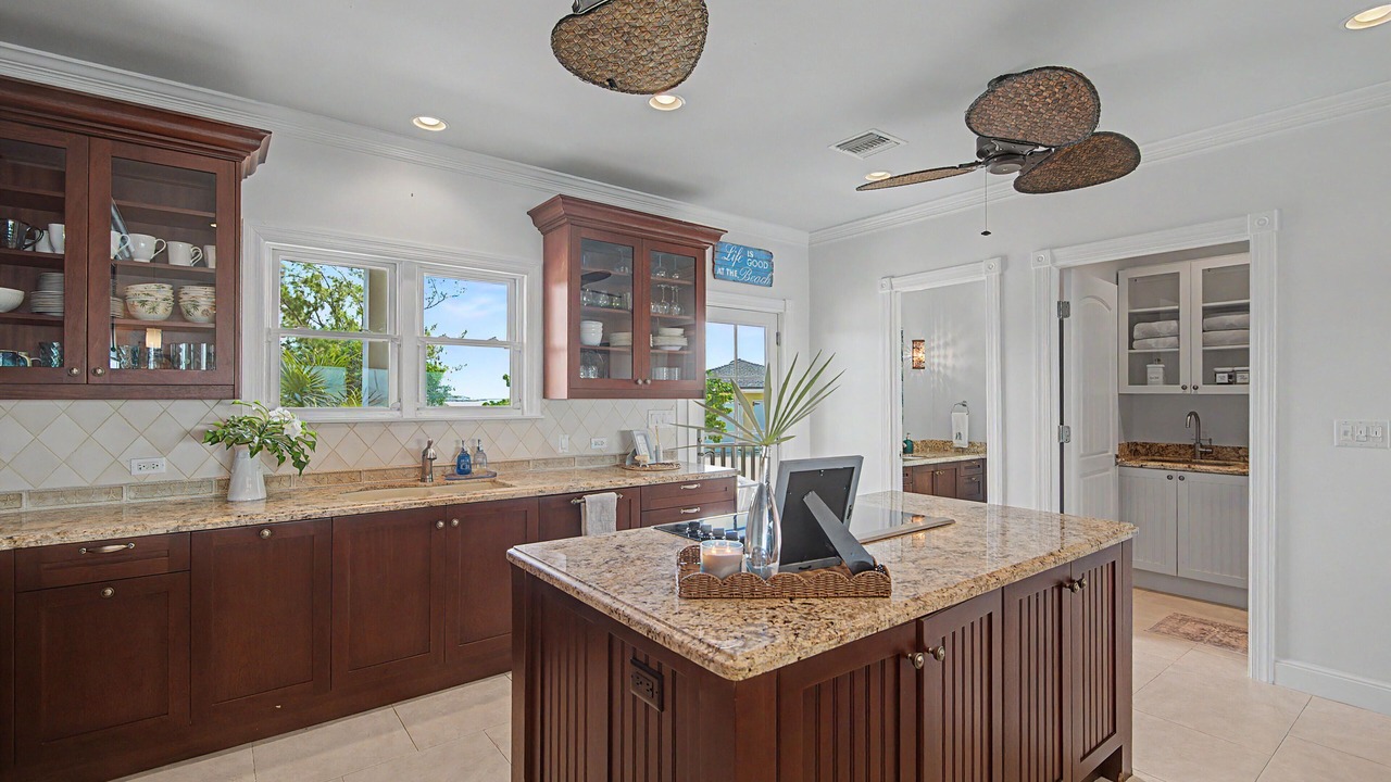 Photo of Kitchen in Staniel Cay