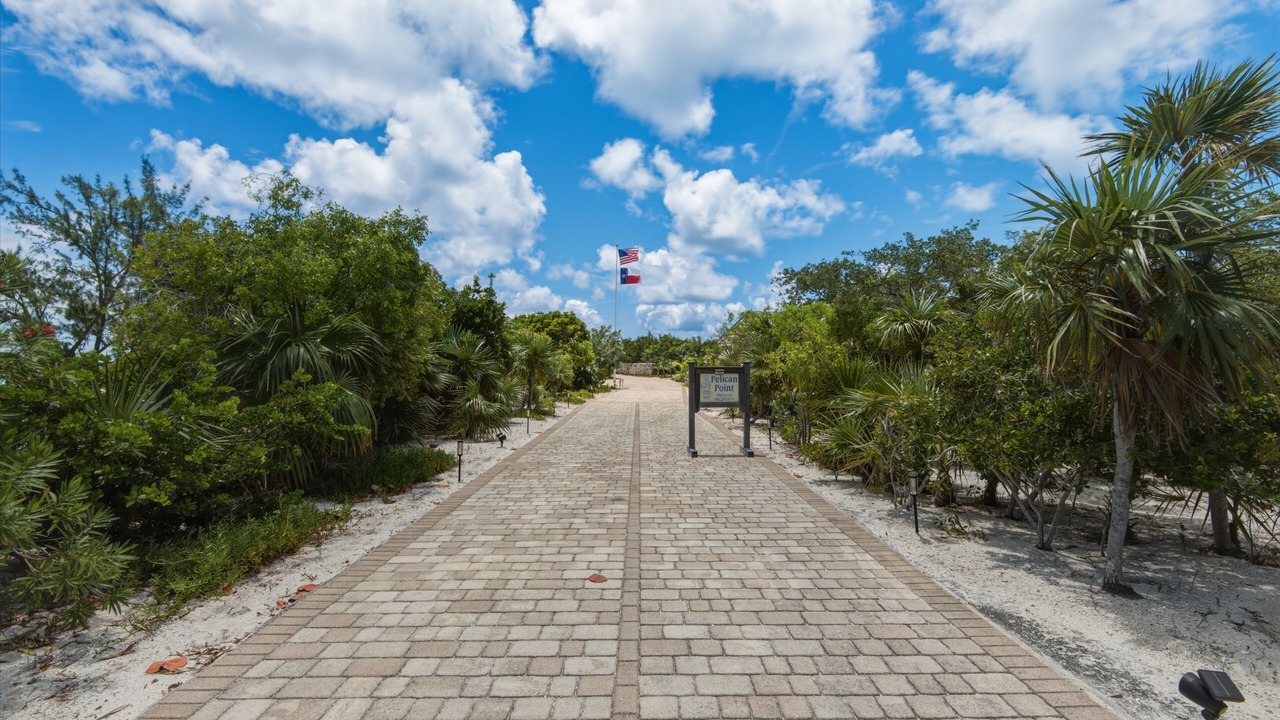 Photo of Others in Staniel Cay