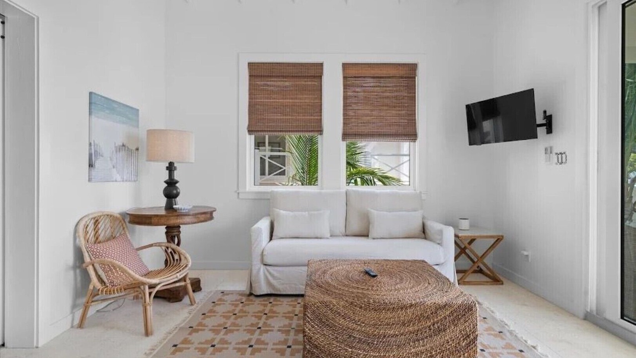 Photo of Livingroom in Nassau