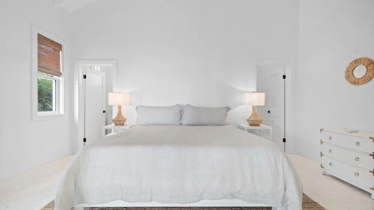 Photo of Bedroom in Nassau