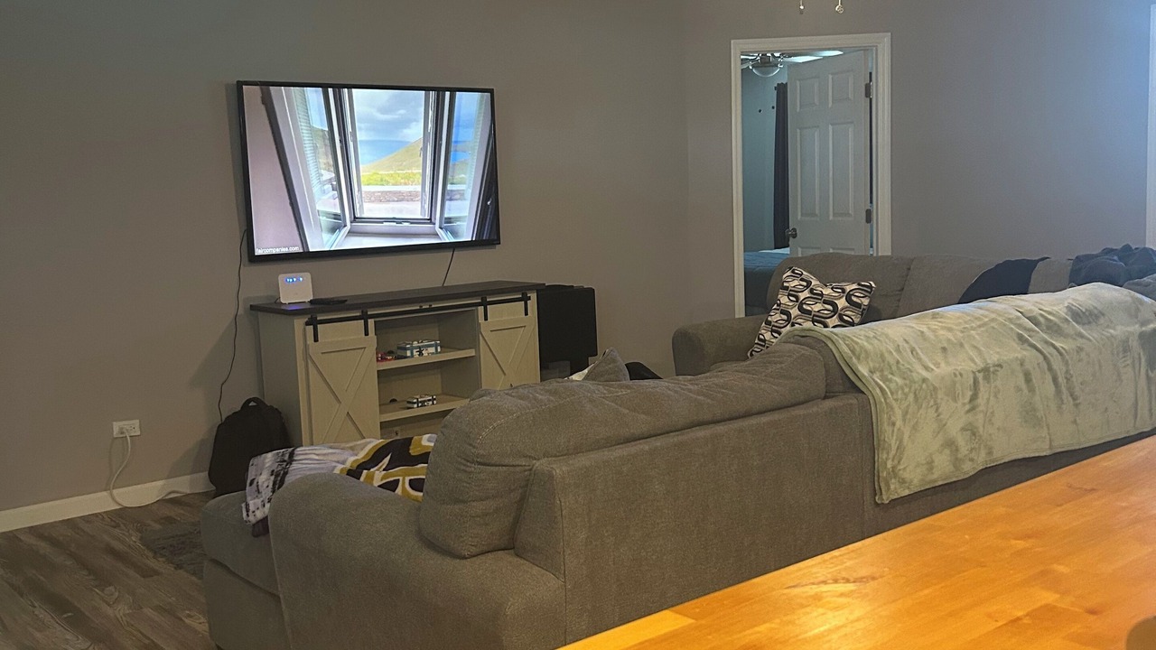 Photo of Livingroom in Cockburn Town