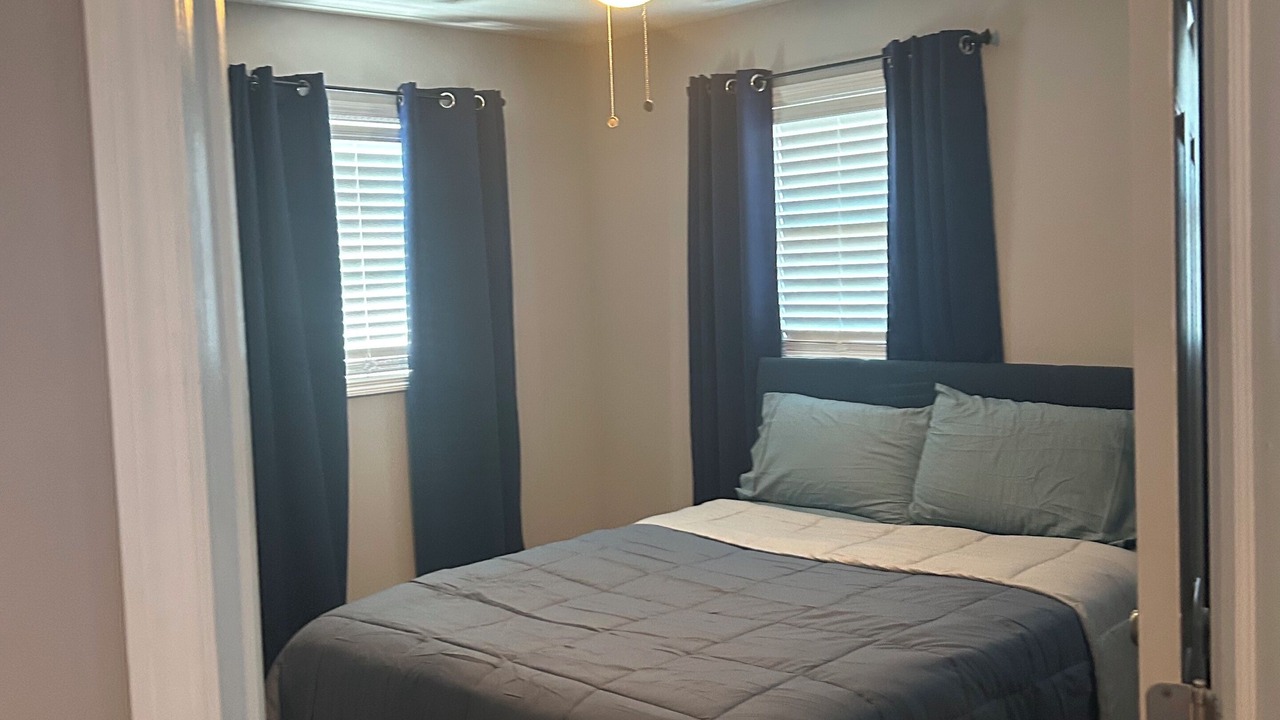 Photo of Bedroom in Cockburn Town