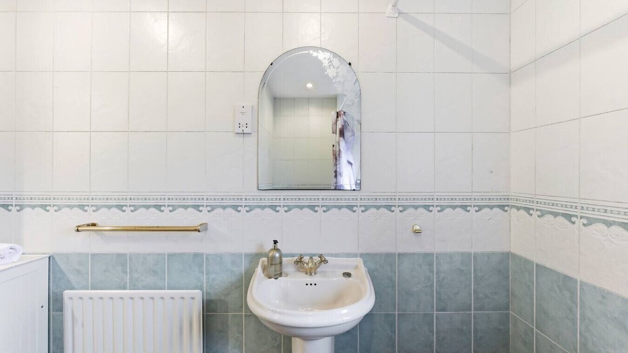Photo of Bathroom in Knowle Sands