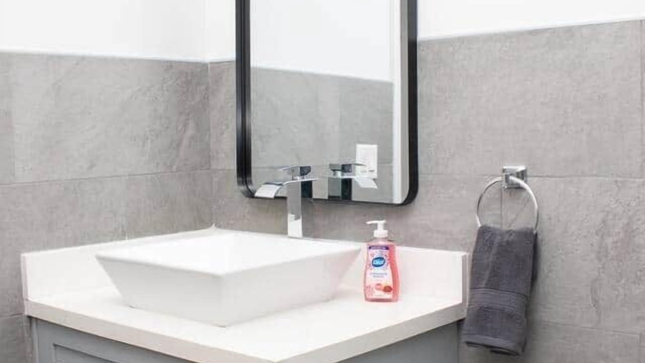 Photo of Bathroom in Coral Harbour