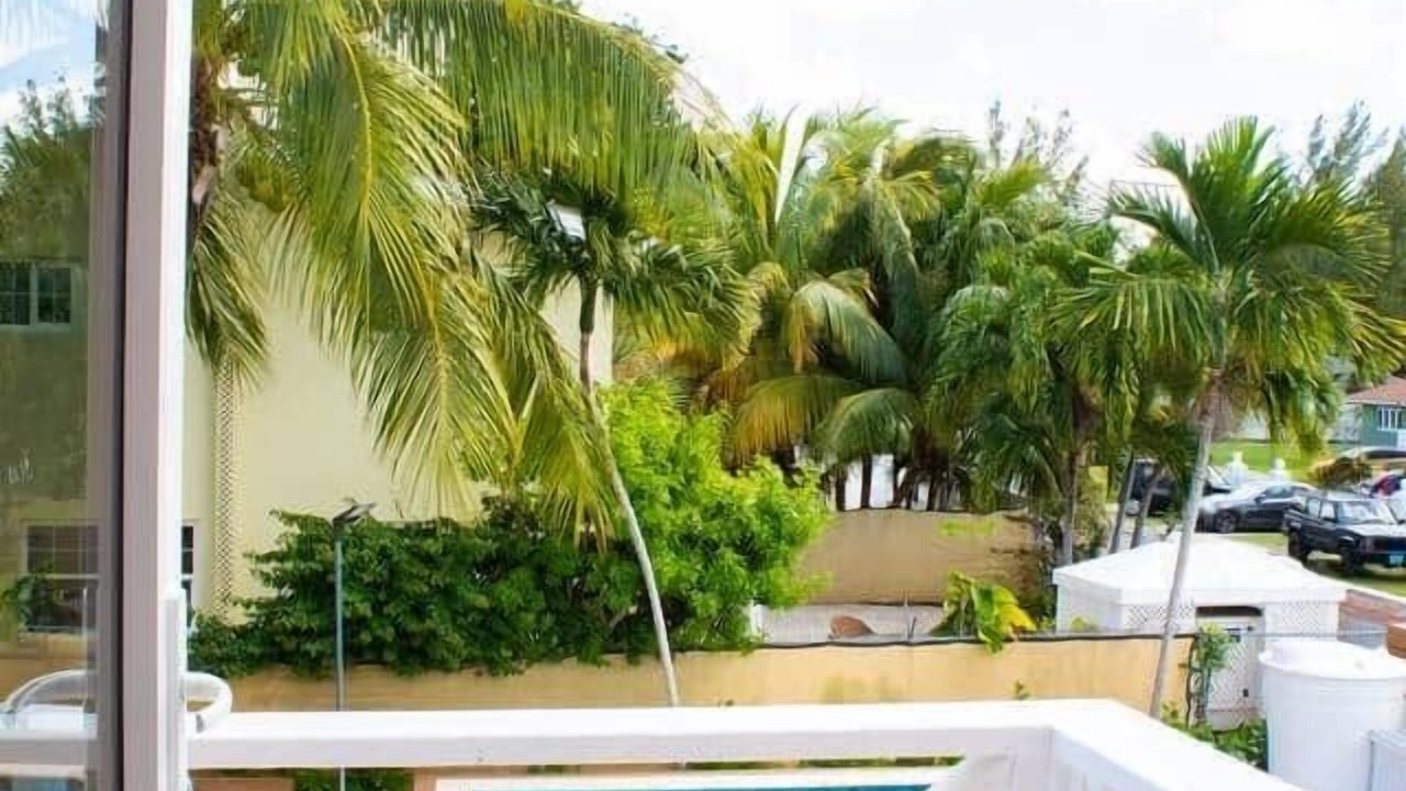 Photo of Outdoor in Coral Harbour