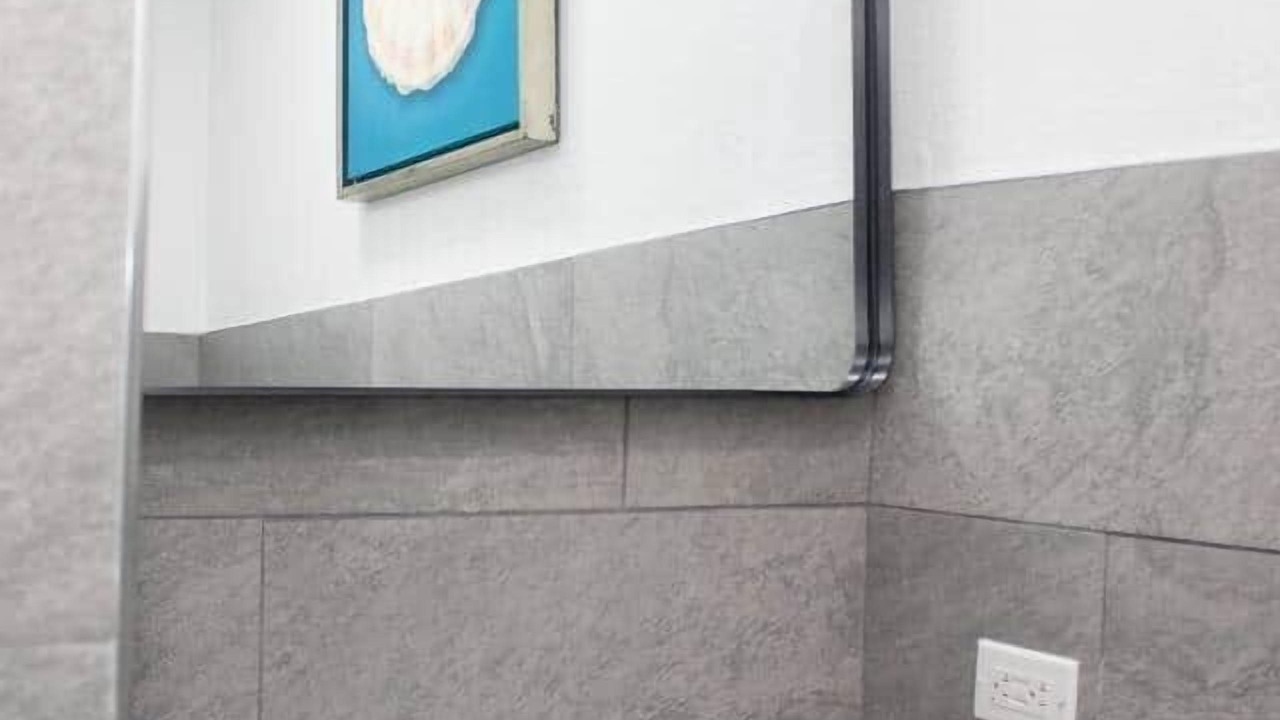 Photo of Bathroom in Coral Harbour