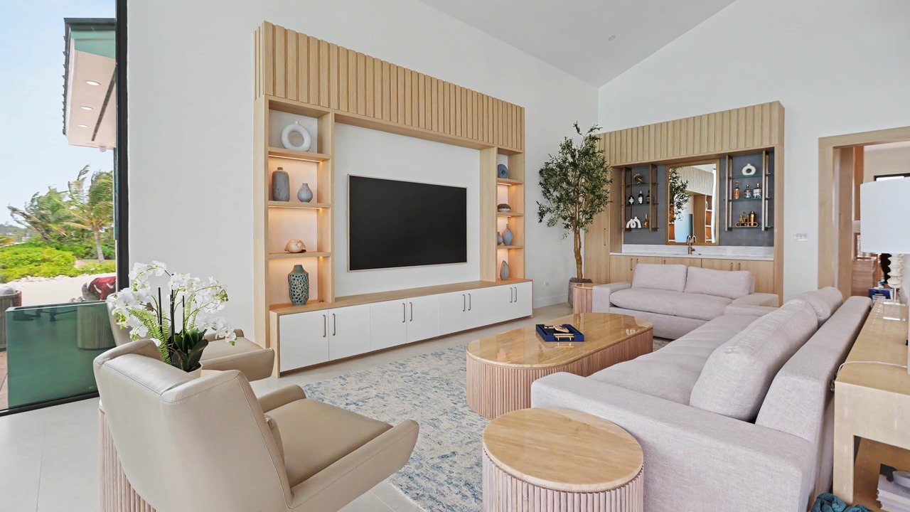 Photo of Bedroom in Tar Bay