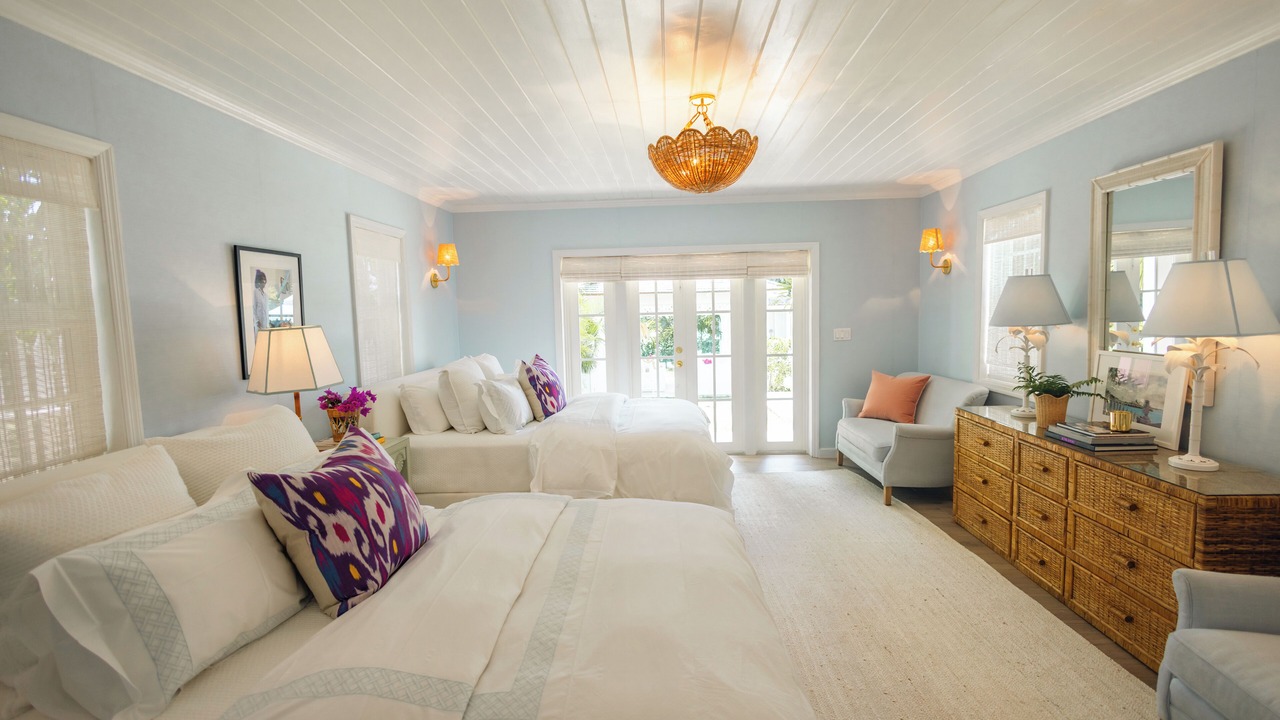 Photo of Bedroom in Dunmore Town