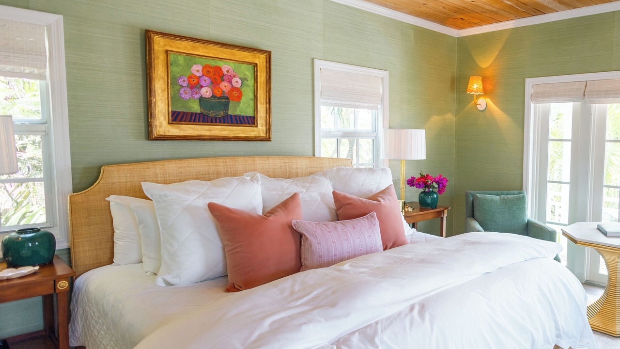 Photo of Bedroom in Dunmore Town