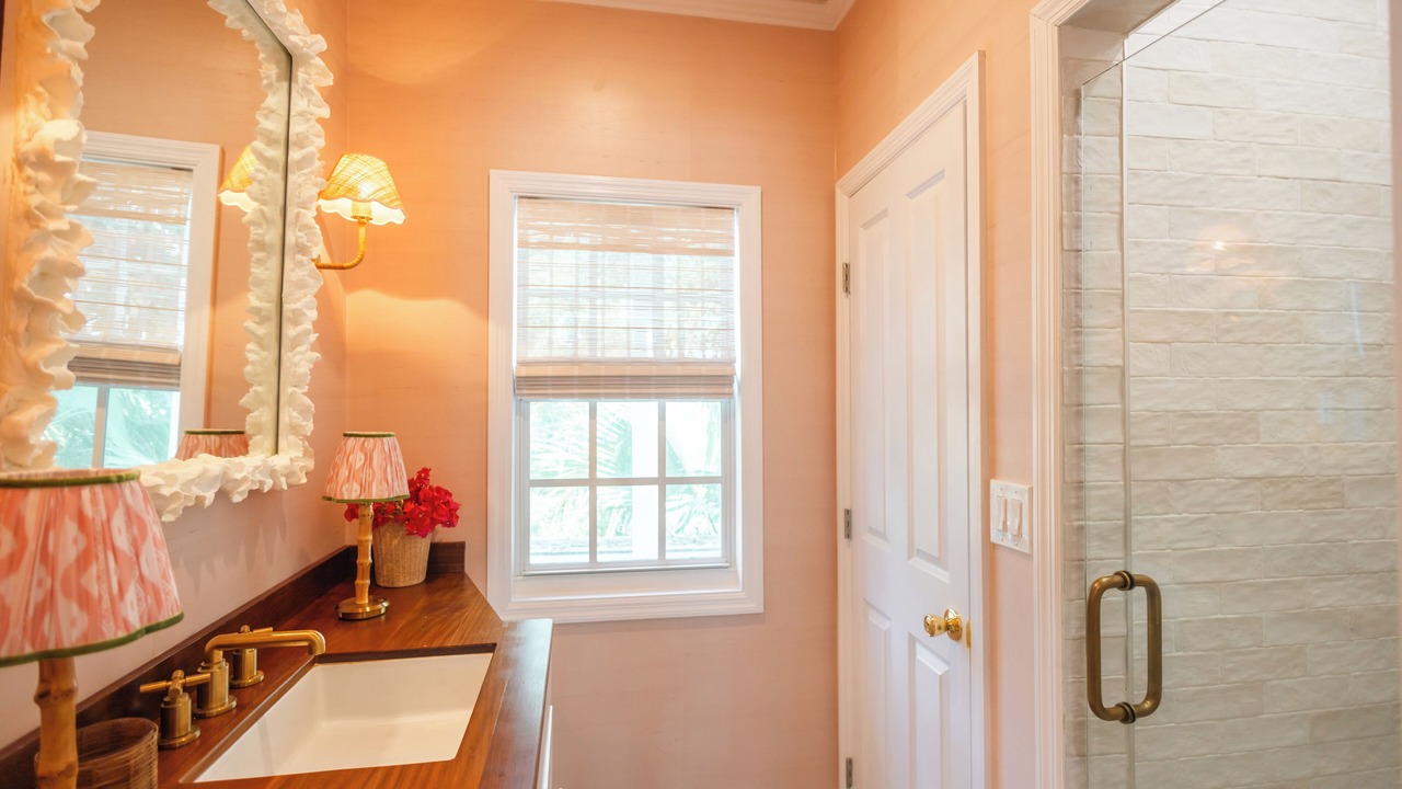 Photo of Bathroom in Dunmore Town