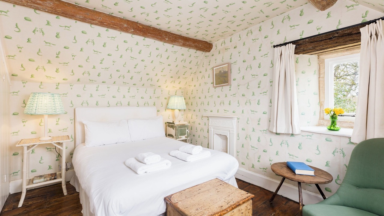 Photo of Bedroom in Compton Abdale