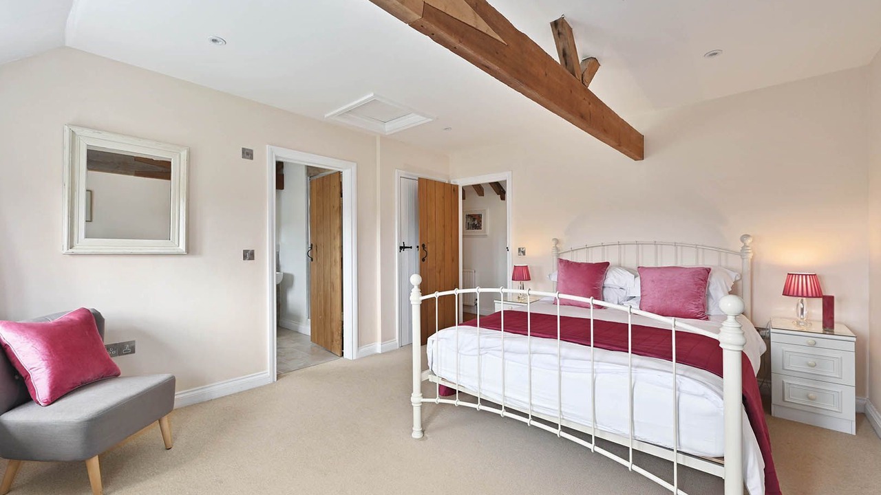Photo of Bedroom in Ewhurst Green