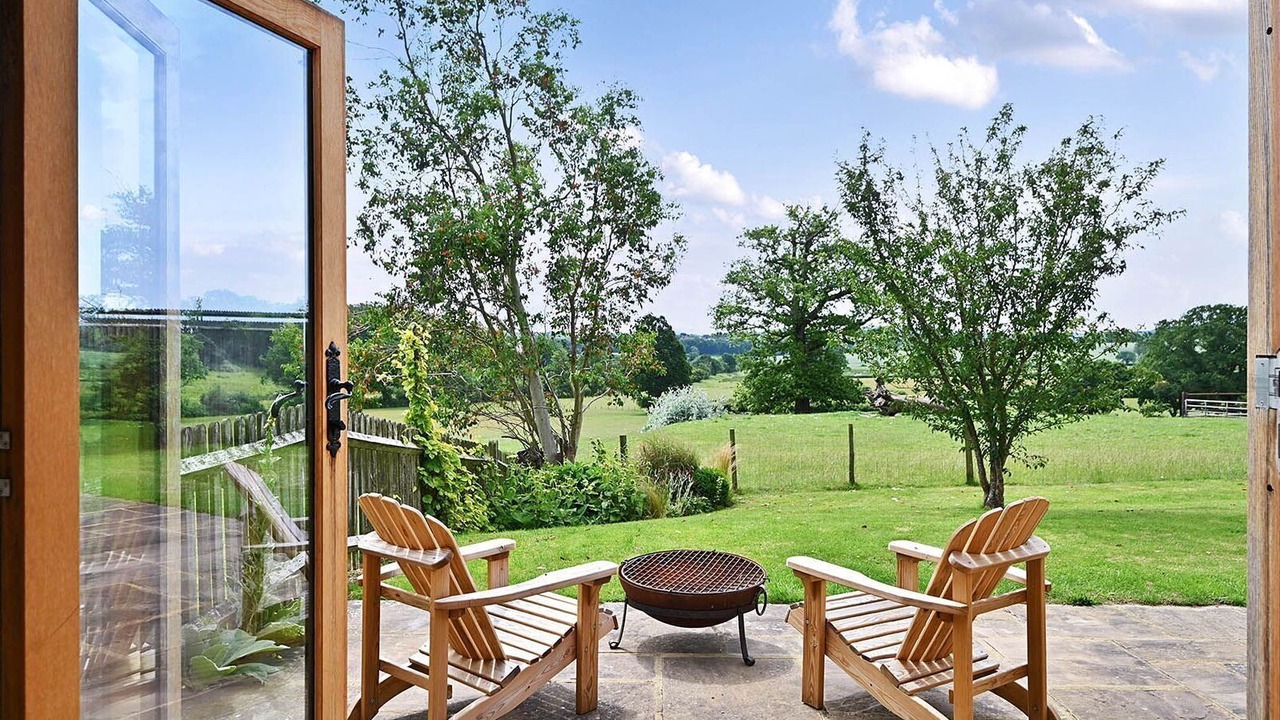 Photo of Patio Balcony in Ewhurst Green