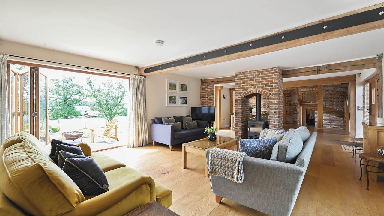 Photo of Livingroom in Ewhurst Green