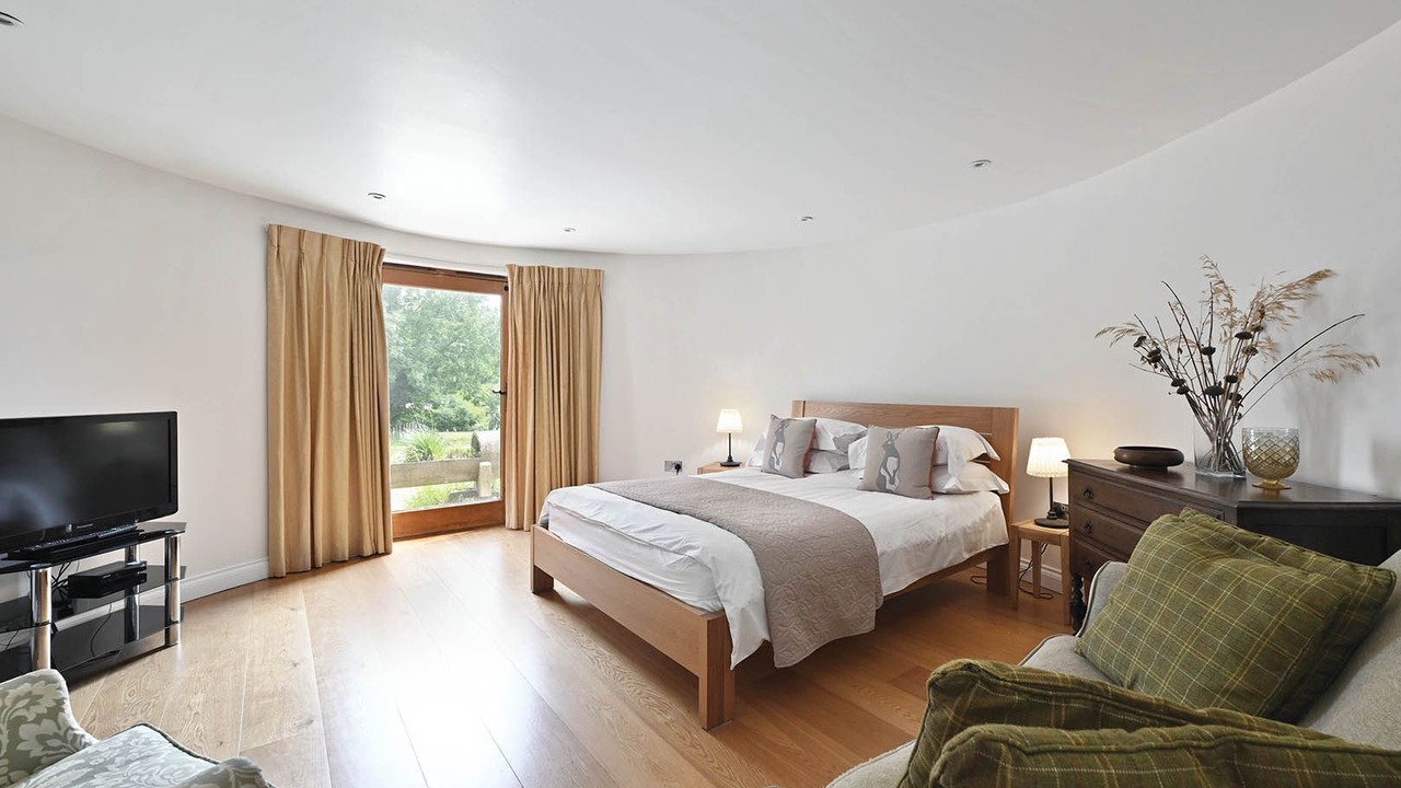 Photo of Bedroom in Ewhurst Green