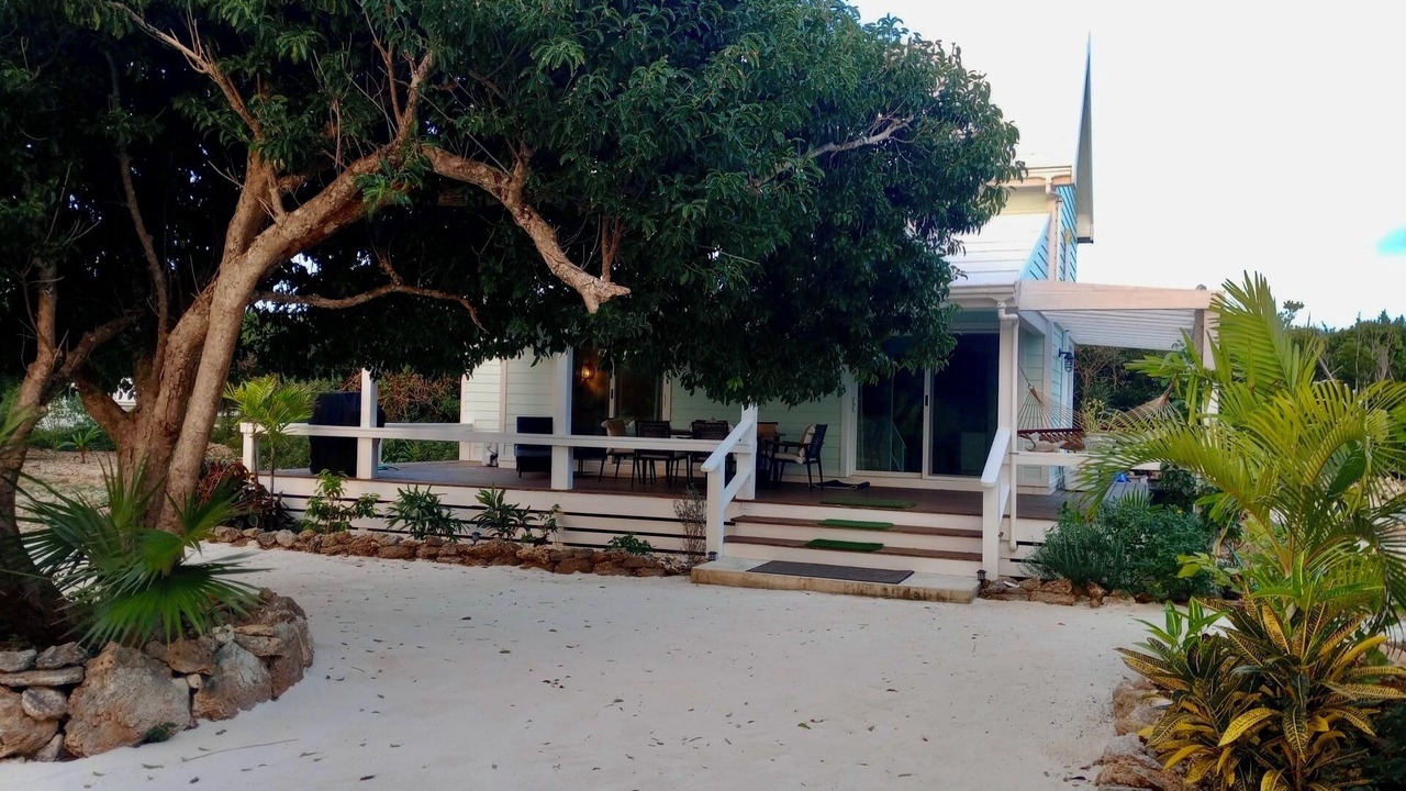 Photo of Patio Balcony in Hope Town