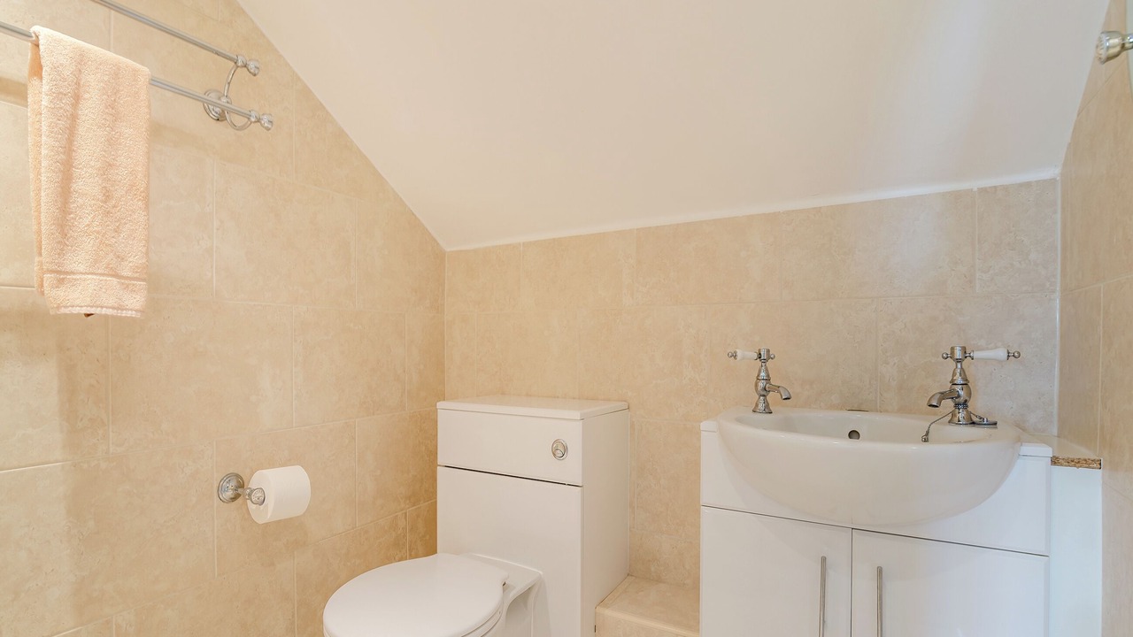 Photo of Bathroom in Potter Brompton