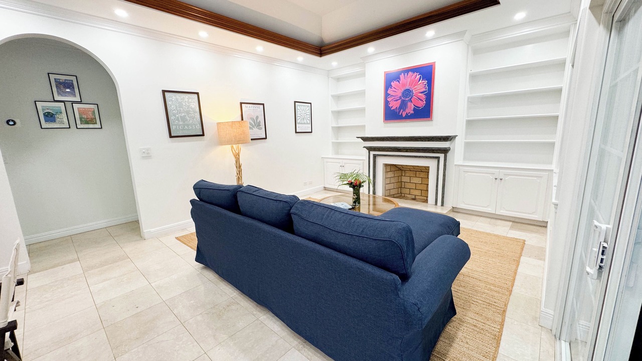 Photo of Livingroom in Nassau