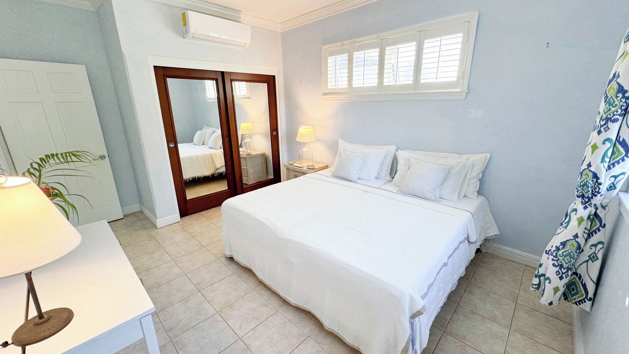 Photo of Bedroom in Nassau