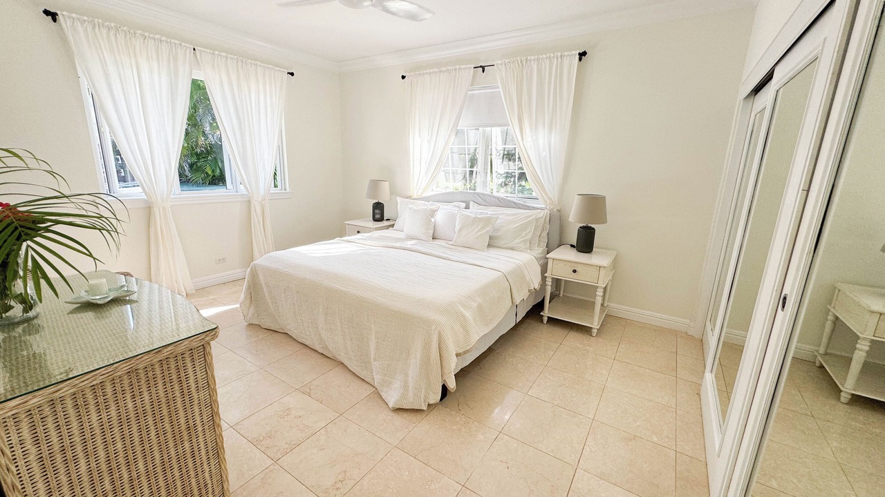 Photo of Bedroom in Nassau