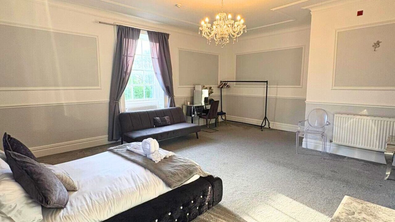 Photo of Livingroom in Margam