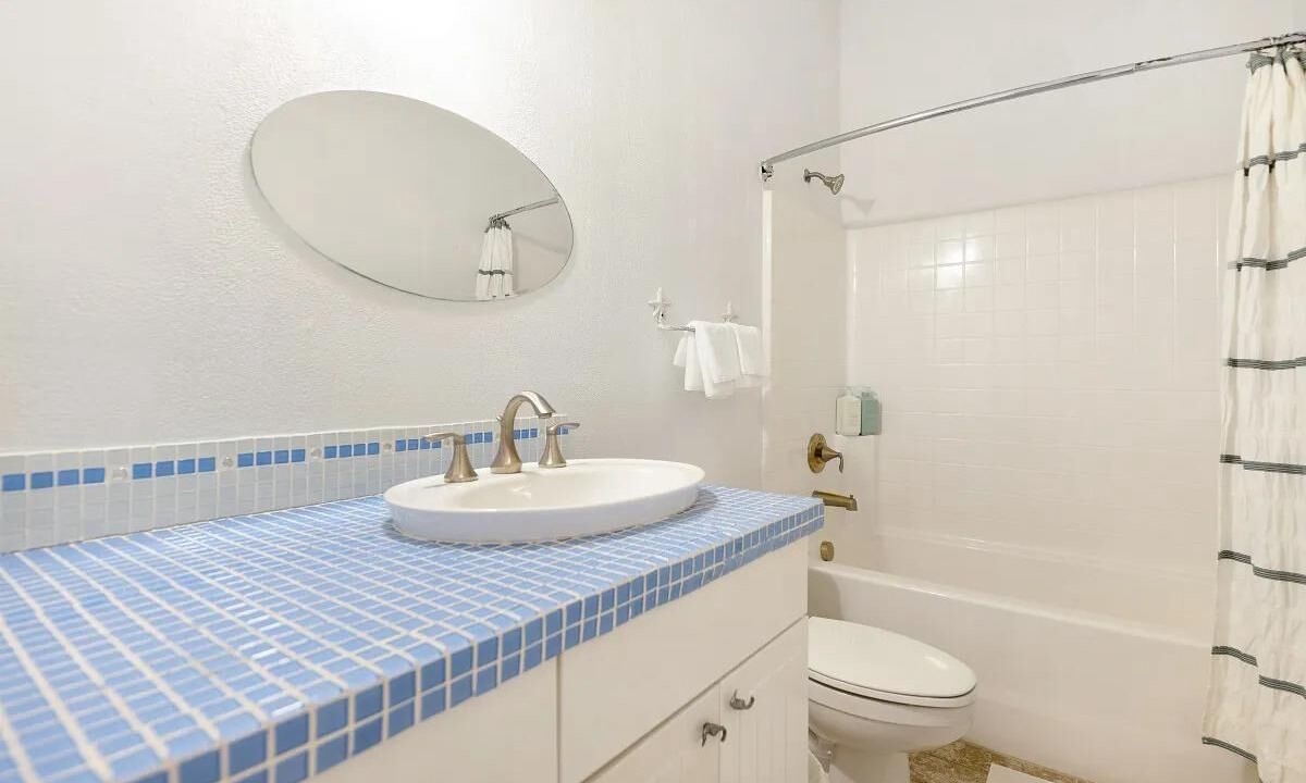 Photo of Bathroom in Bennett's Harbour