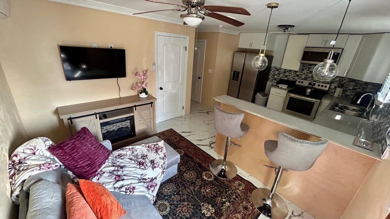 Photo of Livingroom in Belair Estates