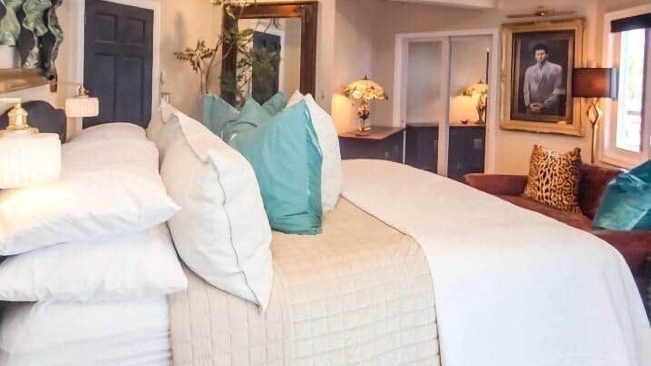 Photo of Bedroom in Tar Bay