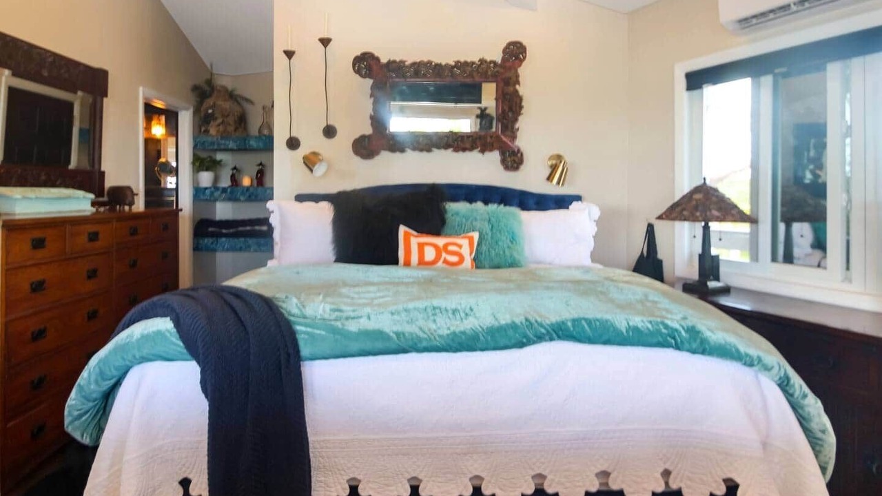 Photo of Bedroom in Tar Bay