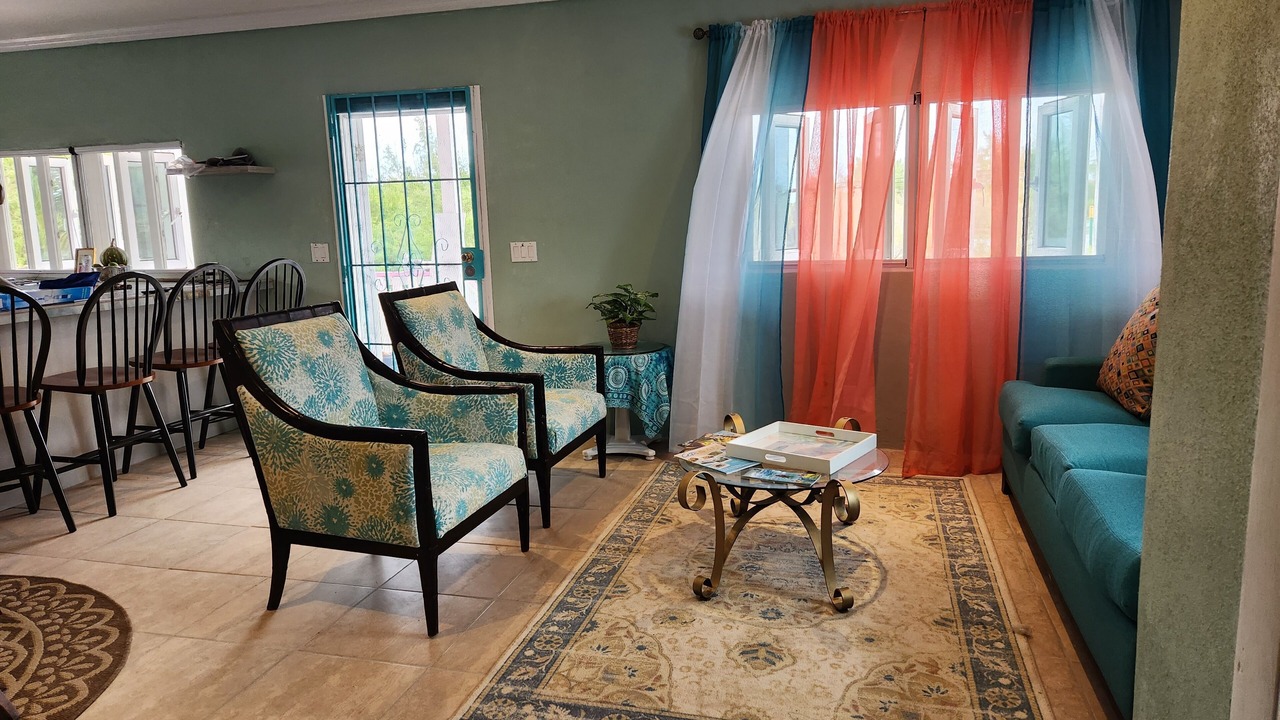 Photo of Livingroom in Rokers Point