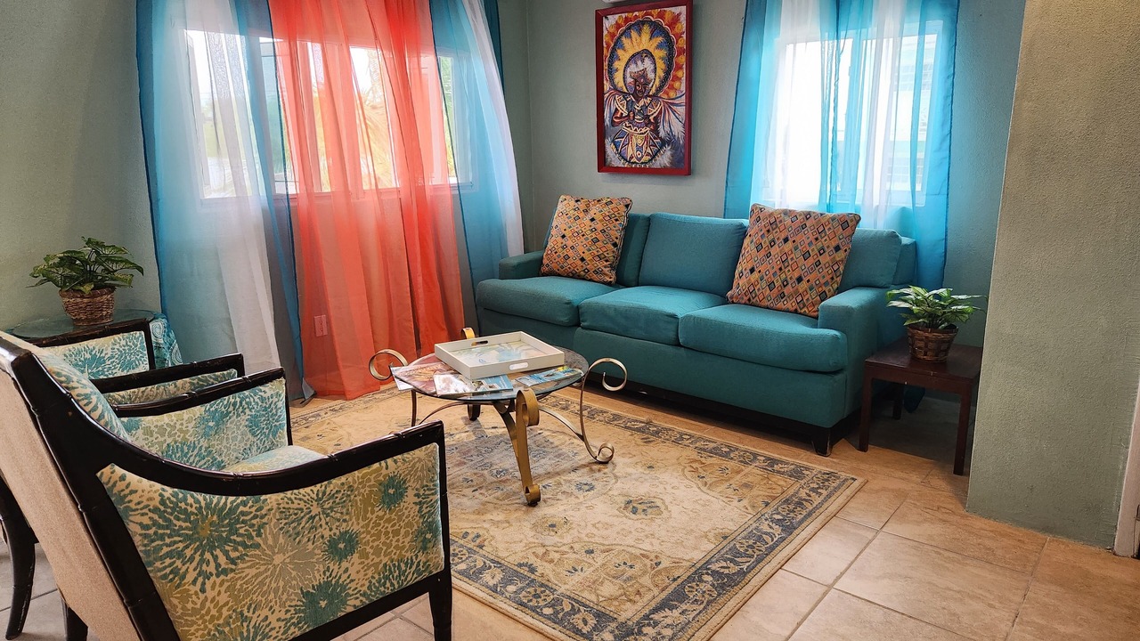Photo of Livingroom in Rokers Point