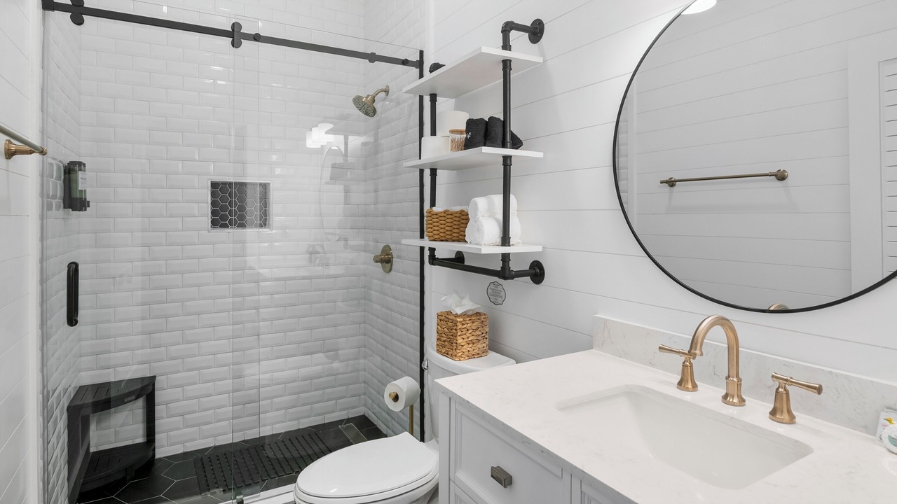 Photo of Bathroom in George Town