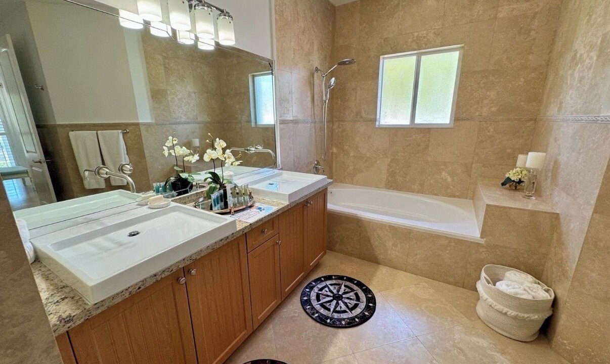 Photo of Bathroom in Alice Town