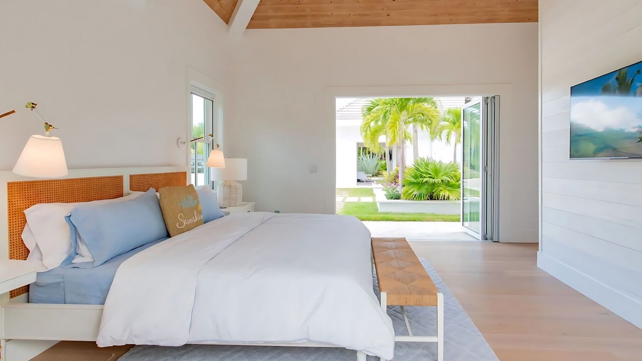 Photo of Bedroom in Winding Bay