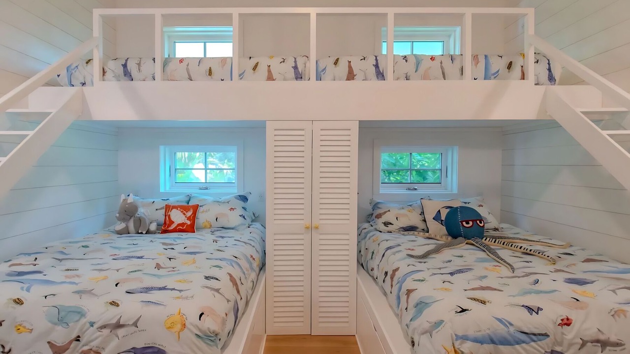 Photo of Bedroom in Winding Bay