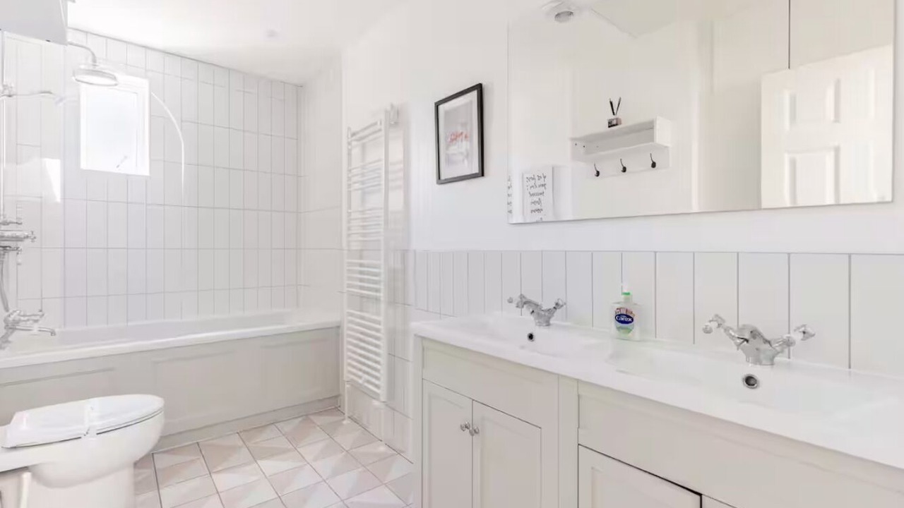 Photo of Bathroom in Babbacombe