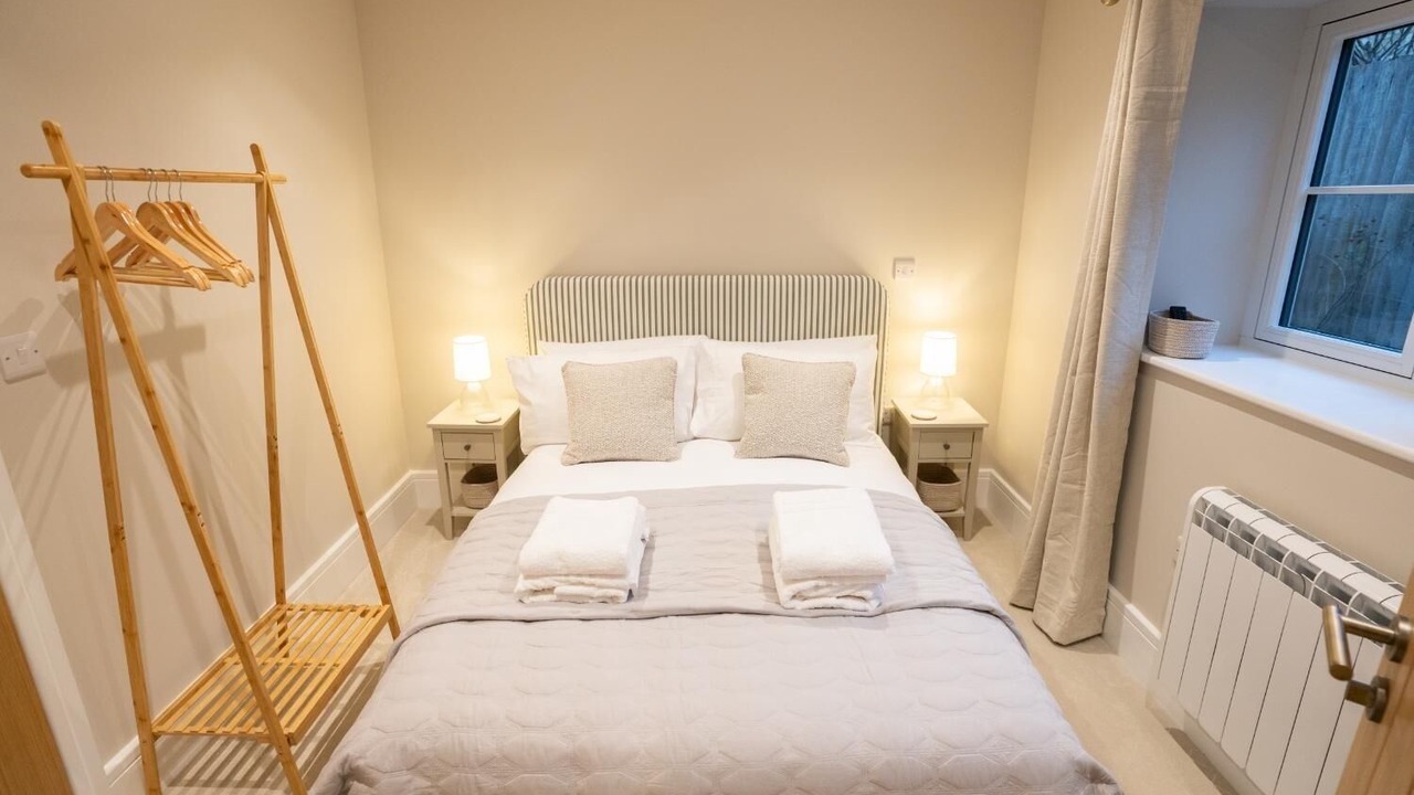 Photo of Bedroom in Broadway