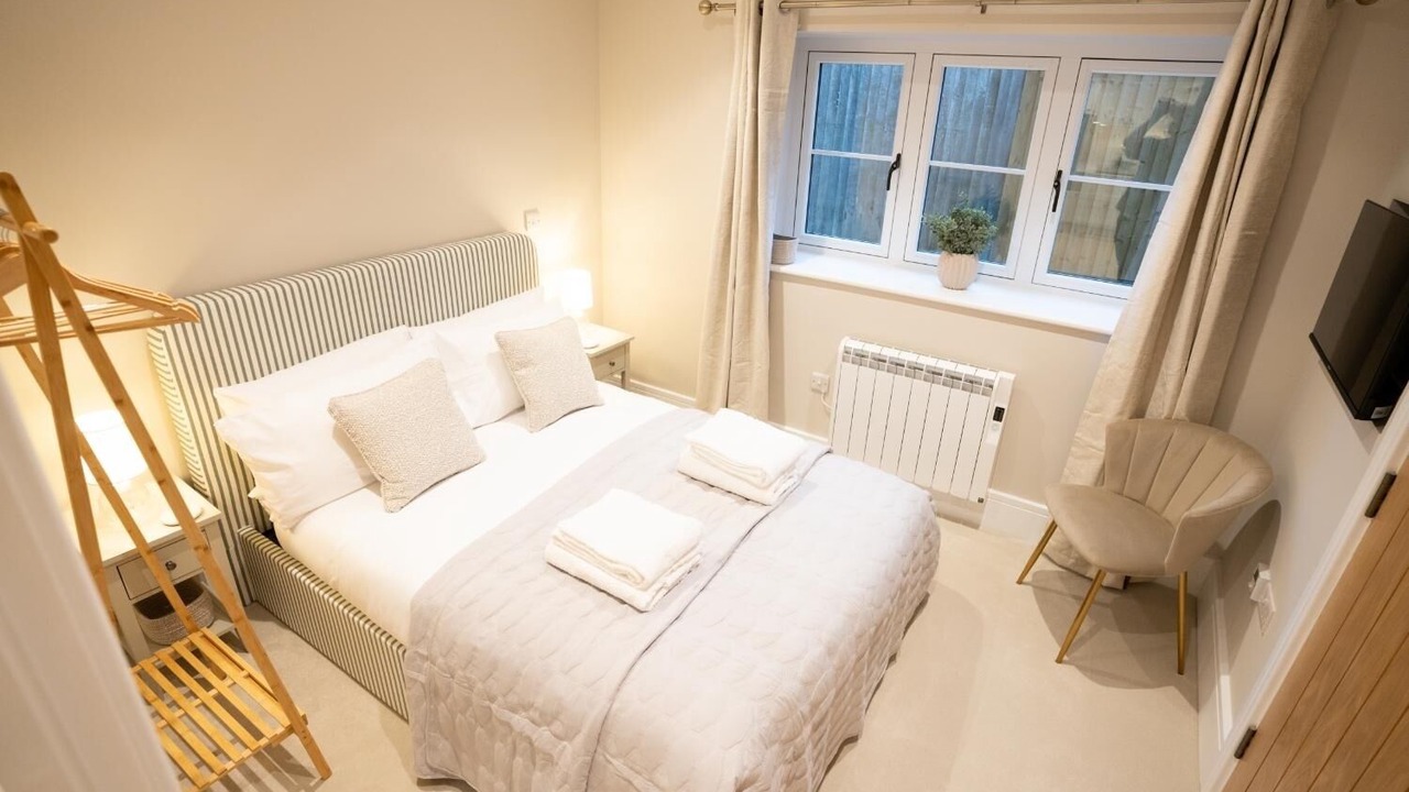 Photo of Bedroom in Broadway